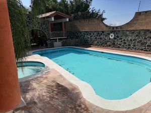 Casa en Venta en Burgos Bugambilias Temixco