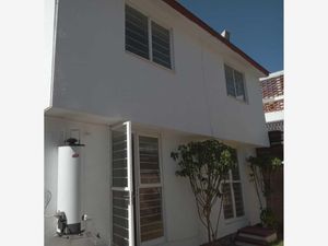 Casa en Renta en La Alteza Naucalpan de Juárez