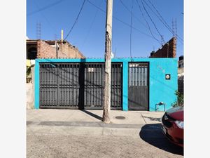 Casas en renta en Av. Fray Antonio Alcalde, Santa Elena Alcalde,  Guadalajara, Jal., México, 44220