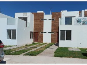 Casa en Venta en Los Lagos Privada Cielo Abierto San Luis Potosí