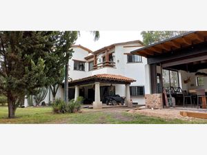 Casa en Venta en Balvanera Polo y Country Club Corregidora