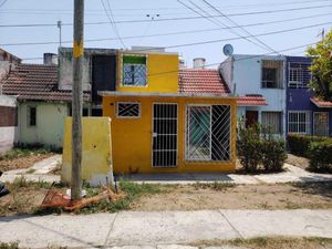 Casas en venta en Infonavit Río Medio, Veracruz, Ver., México, 91809