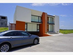 Casa en Venta en Lomas del Sol Alvarado