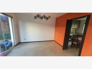 Casa en Renta en San Salvador Tizatlalli Metepec