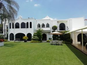 Casa en Venta en Palmira Tinguindin Cuernavaca