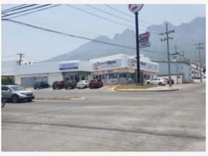 Local en Renta en Cumbres Elite Monterrey