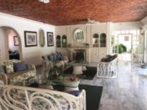 Casa en Venta en Jacarandas Cuernavaca