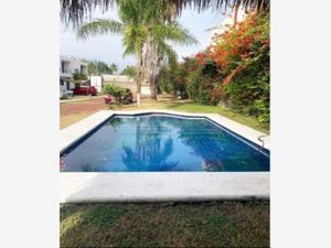 Casa en Venta en Lazaro Cardenas Xochitepec