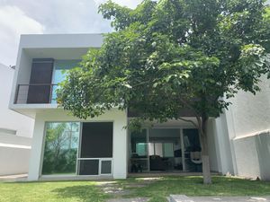 Casa en Venta en Burgos Bugambilias Temixco