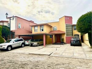 Casa en Venta en La Providencia Metepec