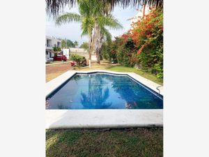 Casa en Venta en Lazaro Cardenas Xochitepec