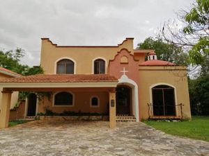 Casa en Renta en Club de Golf la Ceiba Mérida