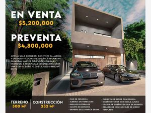 Casa en Venta en Colegios Benito Juárez