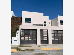 Casas en venta en Ramos Arizpe, Coah., México, 25900