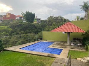 Casa en Venta en Lomas de Tzompantle Cuernavaca