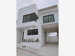 Casa en Venta en Villa Residencial Santa Fe 3ra. Sección Tijuana