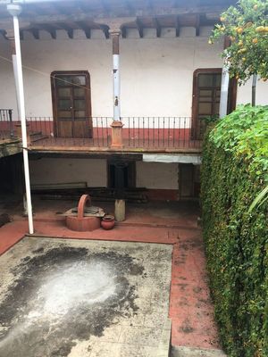 FINCA PROPIEDAD UBICADA EN EL PRIMER CUADRO DE PATZCUARO MICH USO COMERCIAL SERV