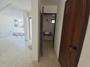 LINDA CASA RECIÈN REMODELADA EN VENTA. LOMAS DEL COUNTRY GDL.