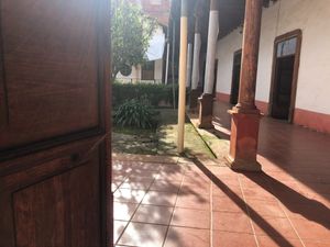 FINCA PROPIEDAD UBICADA EN EL PRIMER CUADRO DE PATZCUARO MICH USO COMERCIAL SERV