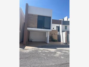 Casa en Venta en Arboledas de Loma Bella Puebla