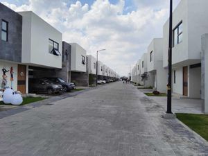 Casa en Venta en San Gaspar Tlahuelilpan Metepec