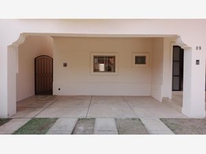 Casa en Venta en Villa California Tlajomulco de Zúñiga