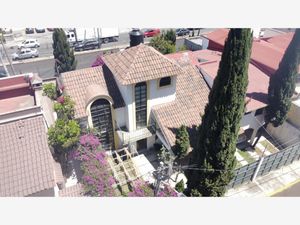 Casa en Venta en San Carlos Metepec