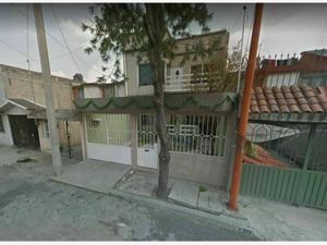 Casa en Venta en Valle de Aragón 3ra Sección Oriente Ecatepec de Morelos