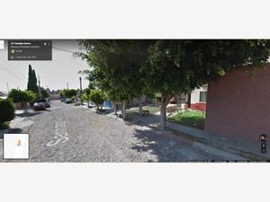 Casa en Venta en Jardines de Villas de Santiago Querétaro