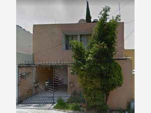 Casa en Venta en Lomas Verdes (Conjunto Lomas Verdes) Naucalpan de Juárez