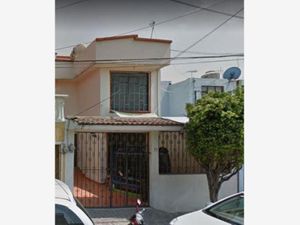 Casa en Venta en Fuentes del Valle Tultitlán