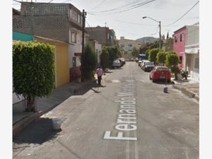 Casa en Venta en Guadalupe del Moral Iztapalapa