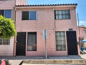 Casa en venta en Pórticos del lago 00, Pórticos del Lago, Tijuana, Baja  California, 22210.