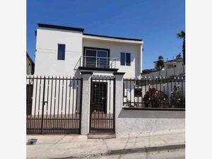 Casa en venta en Revolución 00, Liberal Lomas del Rubi, Tijuana, Baja  California, 22010.