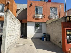 Casa en venta en Monte del Sol 1, La Alborada, Cuautitlán, México, 54960.  CBT Isaac Newton, Plaza Citadel, Locales Comerciales y oficinas, Plaza  Centella