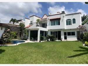 Casa en Venta en San Jerónimo Ahuatepec Cuernavaca