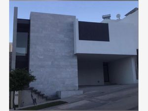 Casa en Venta en Desarrollo del Pedregal San Luis Potosí