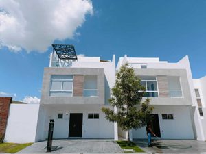 Casa en Venta en Residencial el Refugio Querétaro