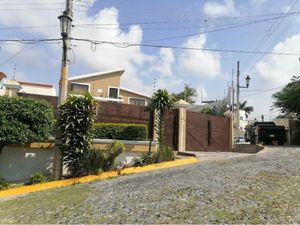 Casa en Venta en Burgos Bugambilias Temixco