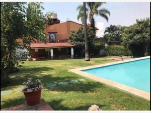 Casa en Venta en Los Volcanes Cuernavaca