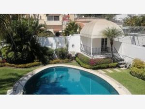 Casa en Venta en Palmira Tinguindin Cuernavaca