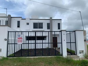 Casa en venta en Paraiso 9, La pradera, Xalapa, Veracruz de Ignacio de la  Llave, 91190.