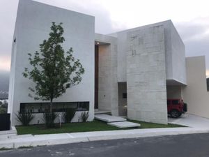 Casa en Venta en CAROLCO Monterrey