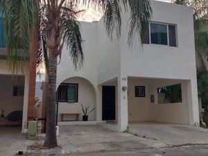 Casa en Venta en Colinas del Huajuco Monterrey