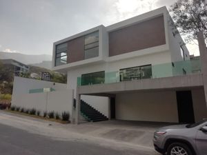 Casa en Venta en SIERRA ALTA NOVENO SECTOR Monterrey