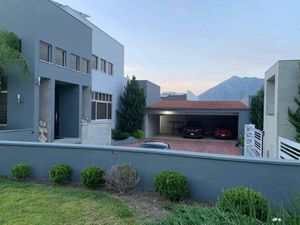 Casa en Venta en Sierra Alta Monterrey