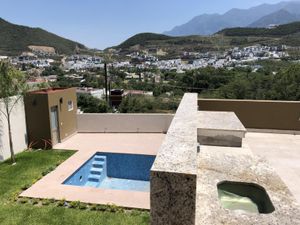 Casa en Venta en VALLE DE BOSQUENCINOS Monterrey