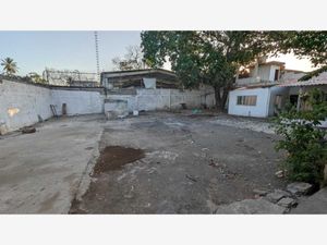 Local en Venta en Jardines de las Lomas Colima