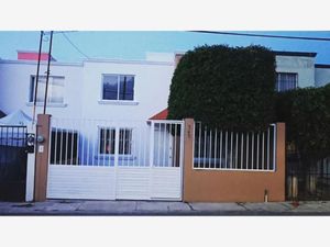 Casa en Renta en Los Candiles Corregidora