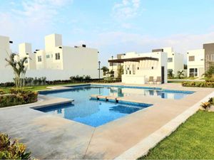 Casas en renta en C. Alvarado, Fraccionamiento Hacienda Sotavento, Ver.,  México, 91695